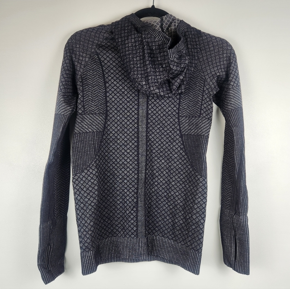 Lululemon Seamless Hooded Pullover - Diamond Texture - Black/ Gray - Size 6 - Picture 2 of 4